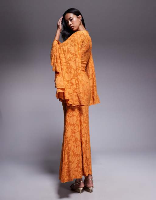 ASOS DESIGN - Modesty - Devoré maxi jurk met extreem wijde mouwen en verlaagde taille in oranje, 3 van 4