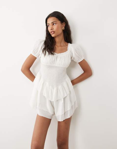 ASOS DESIGN - Mono corto color crema fruncido con detalle de volantes - view 1