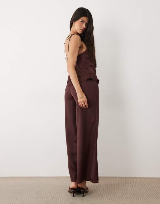 ASOS DESIGN - Mono largo marrón chocolate con diseño de doble capa, 2 de 4