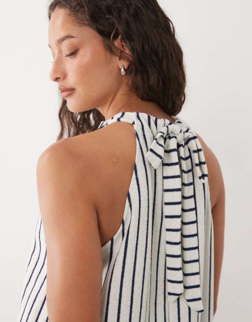 ASOS DESIGN - Monokrom stribet minikjole i jersey med halterneck og A-form, 3 af 4