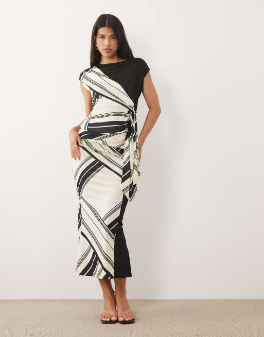 ASOS DESIGN - Monokrom top med korte ærmer, drapering, bindebånd foran og kontrasterende striber - Del af sæt, 2 af 4