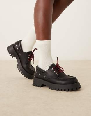 ASOS DESIGN - Monsoon - Bootsschuhe in Schwarz mit dicker Sohle und Schnürung
