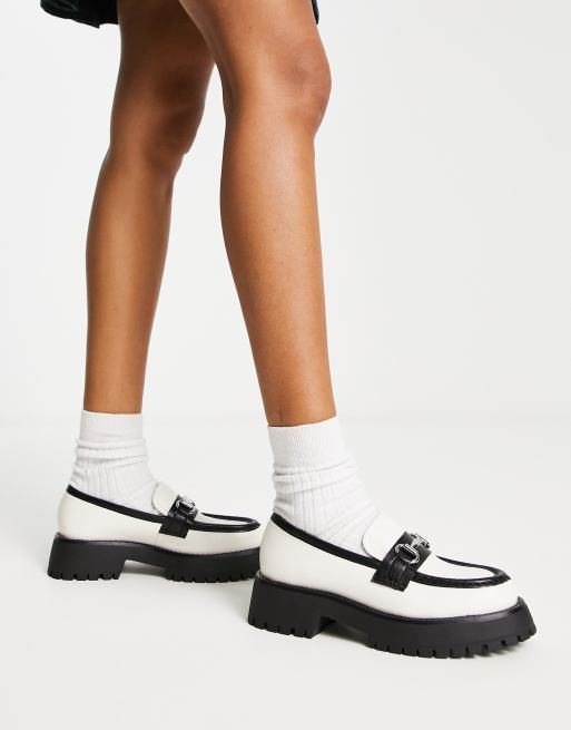 ASOS DESIGN - Monster - Loafers met dikke zool in gebroken wit en zwart