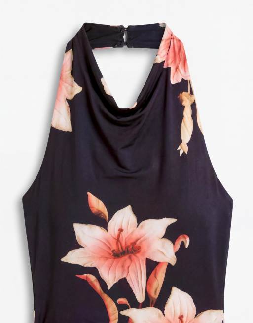 ASOS DESIGN mönstrad blommig slinky miniklänning med hög hals och draperad ringning med fransad sash i svart, 8 av 8