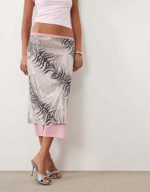 ASOS DESIGN mönstrad paljettkjol med peek-a-boo-fåll i midilängd och pennmodell i zebra, 2 av 5