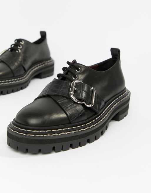 chunky lace up flat shoes in black