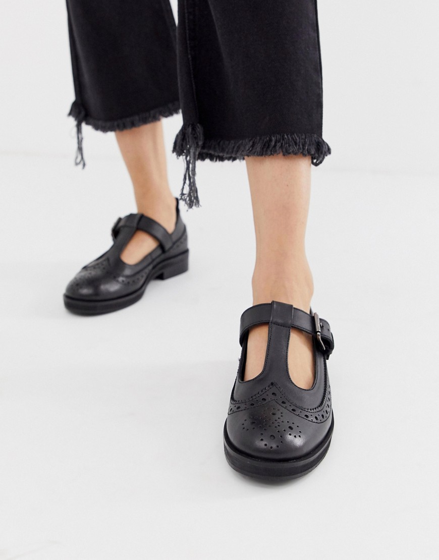 ASOS DESIGN – Moral – svarta platta skor i läder
