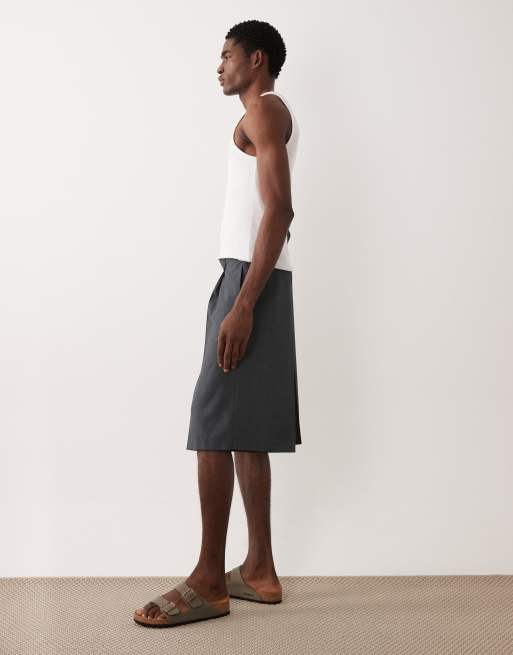ASOS DESIGN – Mörkblå, figursydda shorts i bermudamodell med denimstil, oversize-passform och veck, 3 av 5