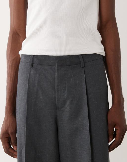 ASOS DESIGN – Mörkblå, figursydda shorts i bermudamodell med denimstil, oversize-passform och veck, 4 av 5