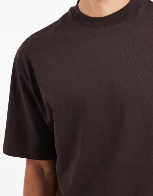 ASOS DESIGN – Mörkbrun, kraftig t-shirt med hög ringning och avslappnad passform , 5 av 5