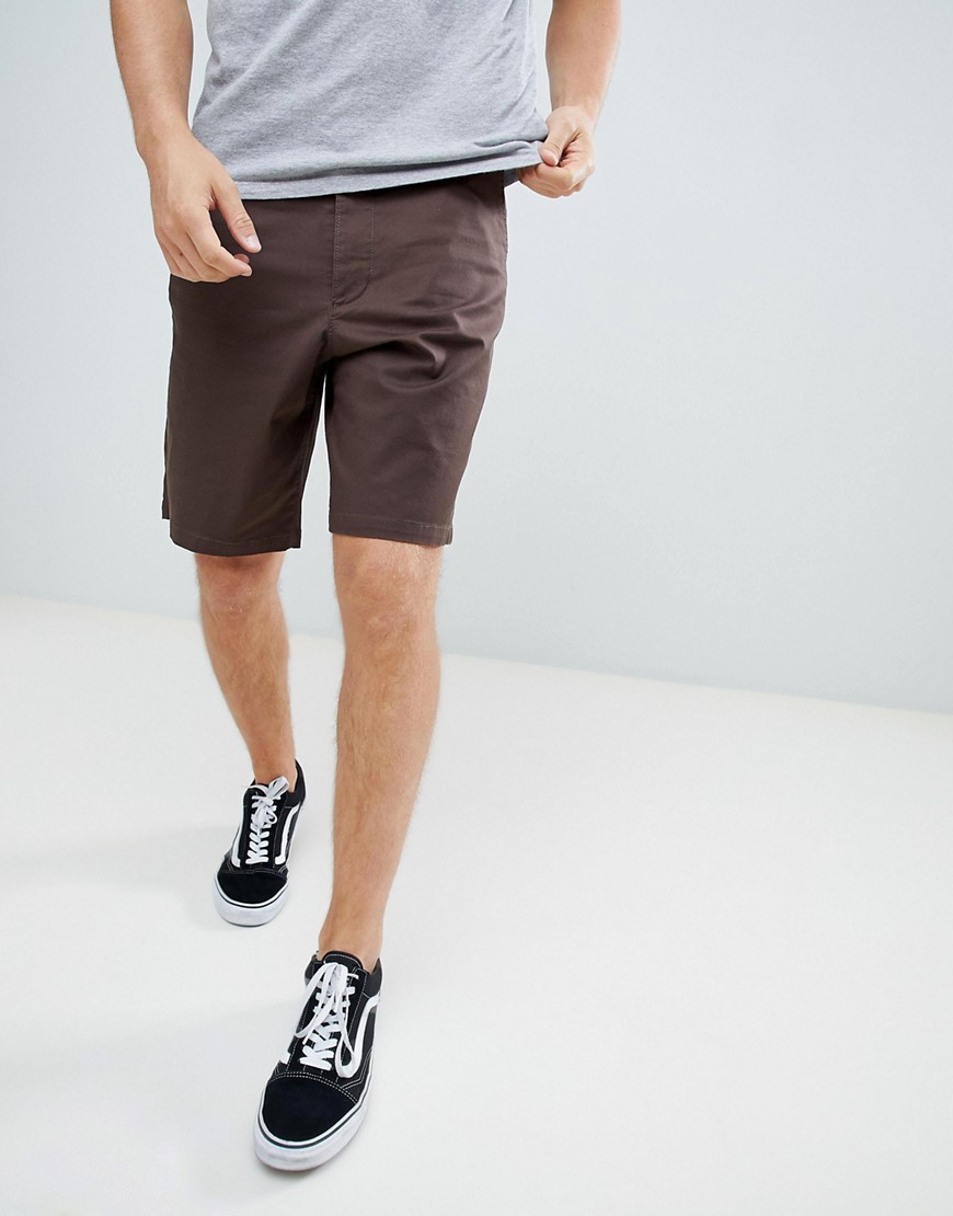 ASOS DESIGN – Mörkbruna shorts i smal och lång passform