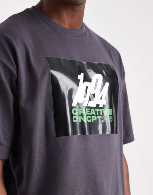 ASOS DESIGN – Mörkgrå, avslappnad t-shirt med streettryck i vinylstil, 5 av 5