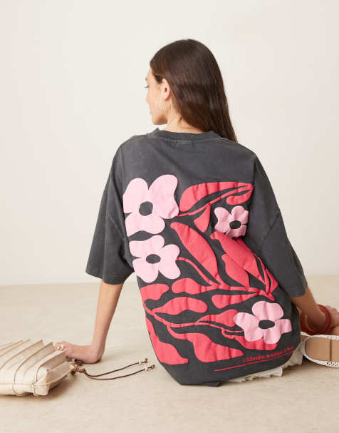 ASOS DESIGN – Mörkgrå, blekt t-shirt i oversize med rosa, blommigt tryck - view 1