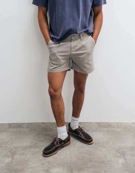 ASOS DESIGN – Mörkgrå chinosshorts med veck - view 1