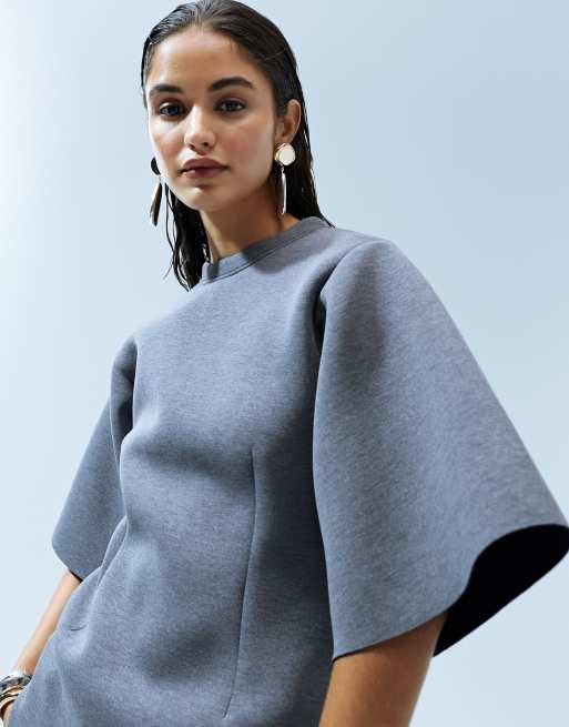 ASOS DESIGN – Mörkgrå figursydd topp av scubatyg med korta ärmar, 3 av 5