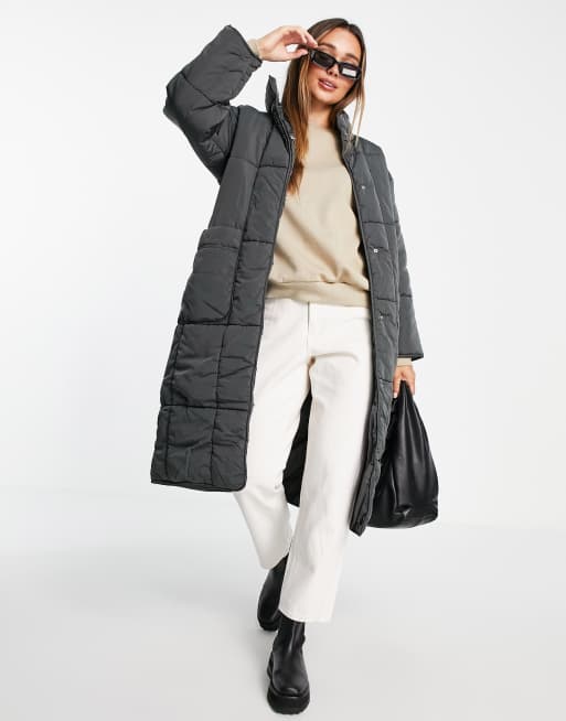 ASOS DESIGN – Mörkgrå kviltad pufferkappa i lång modell – GRÅ