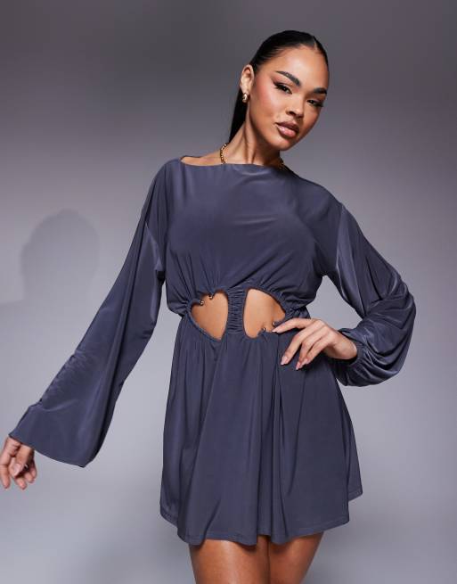 ASOS DESIGN – Mörkgrå miniklänning med långa ärmar och utskurna detaljer, 2 av 4
