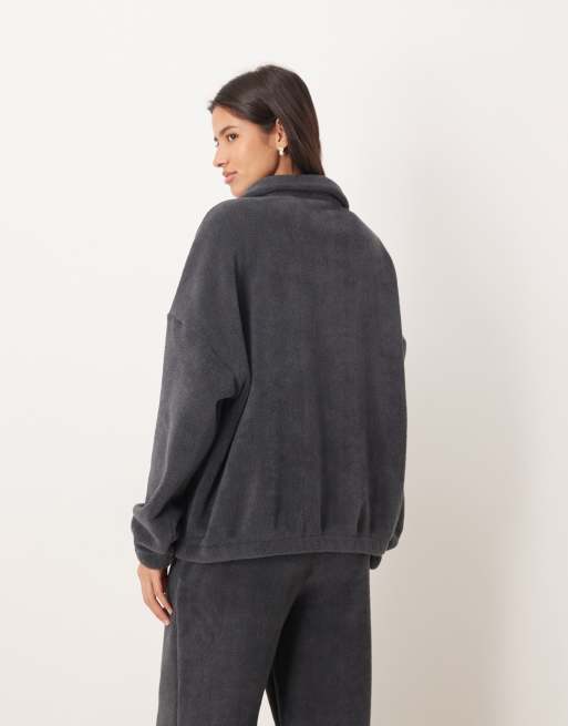 ASOS DESIGN – Mörkgrå, mysig, oversize sweatshirt i mikrofleece med krage, 3 av 4