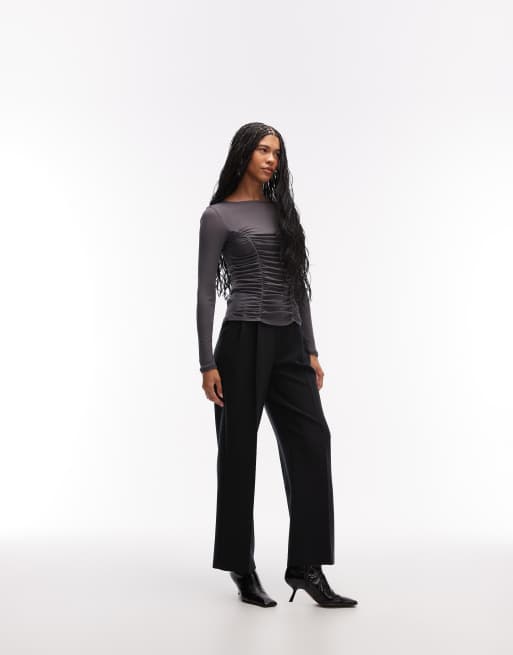 ASOS DESIGN – Mörkgrå topp i tunt, starkt material med långa ärmar och rynkat liv, 3 av 4