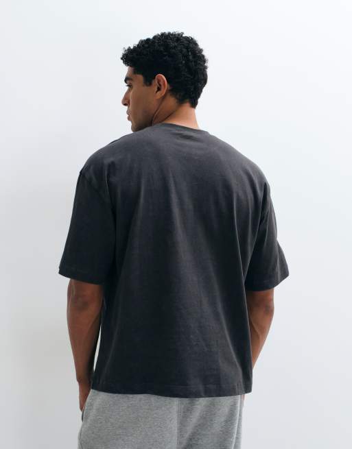 ASOS DESIGN – Mörkgrå, tvättad, kraftig t-shirt i oversize med boxig passform, ficka och texttryck, 5 av 5