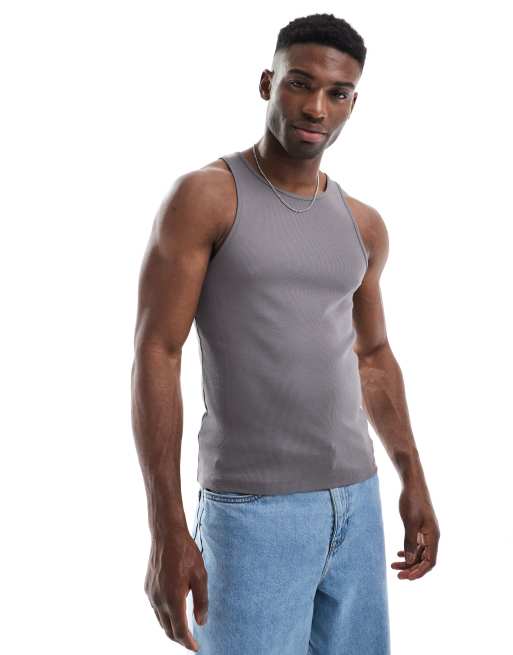 ASOS DESIGN – Mörkgrått ribbat linne i muscle fit