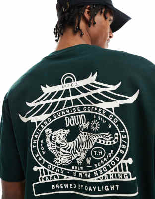 ASOS DESIGN – Mörkgrön, avslappnad t-shirt med souvenirtryck - view 1