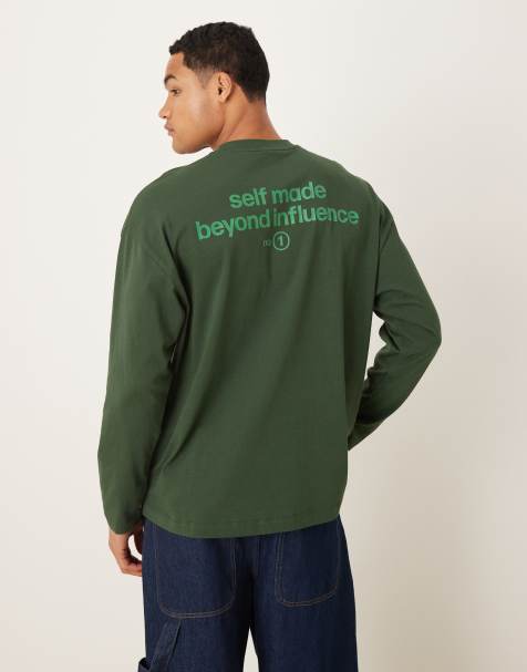 ASOS DESIGN – Mörkgrön t-shirt i oversize med långa ärmar och text ton-i-ton - view 1