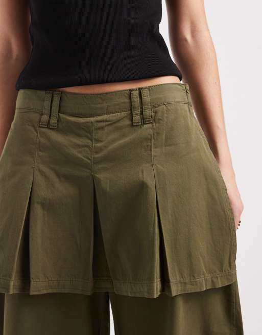 ASOS DESIGN – Mörkgröna byxor med barrelben och plisserad kjol, 4 av 5
