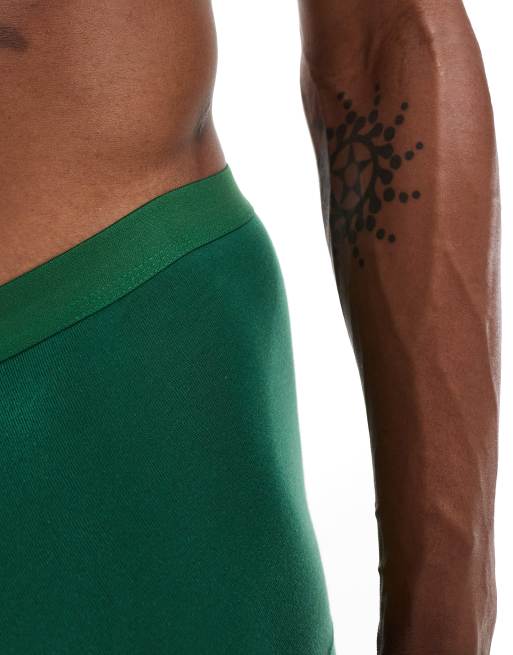 ASOS DESIGN – Mörkgröna trunks med juldekorerad bulldog, 4 av 4