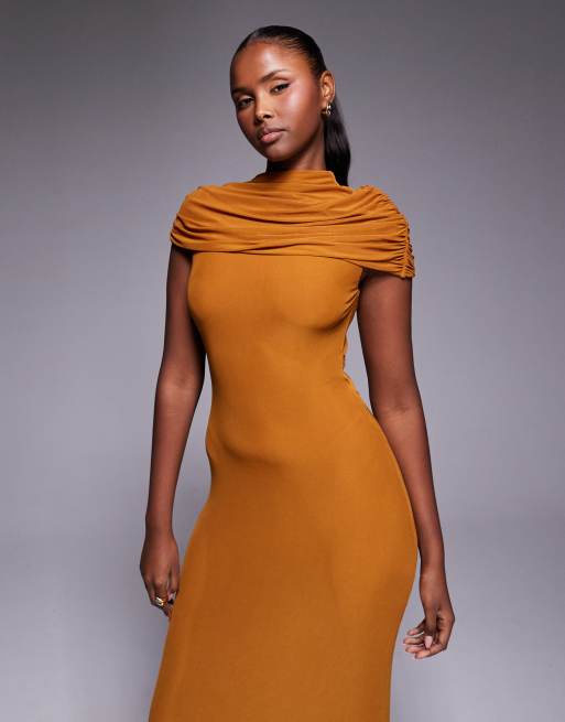 ASOS DESIGN – Mörkgul maxiklänning i mesh med capedetalj och drapering baktill, 4 av 4