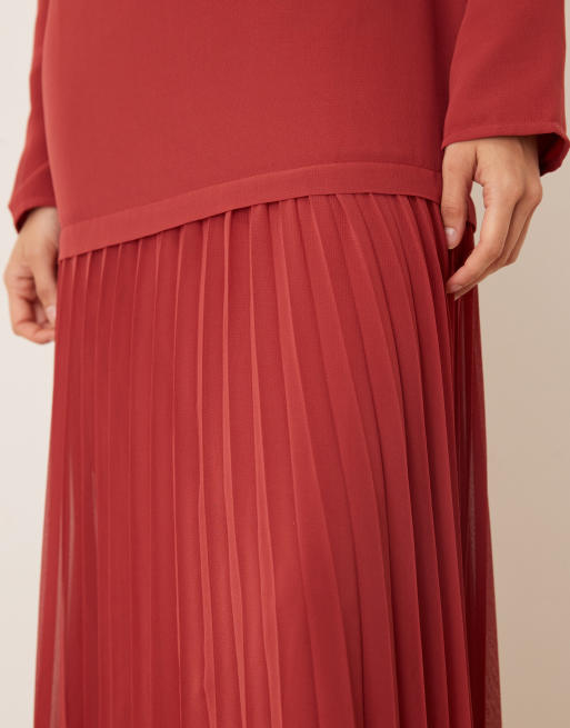 ASOS DESIGN – Mörkröd maxiklänning med långa ärmar och plisserad kjol, 4 av 4