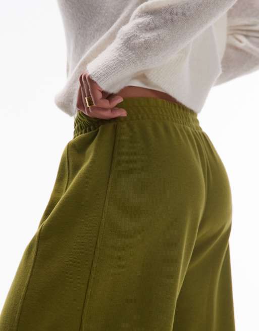 ASOS DESIGN – Mörkt olivgröna, supermjuka mjukisbyxor med extra vida barrelben, 5 av 5