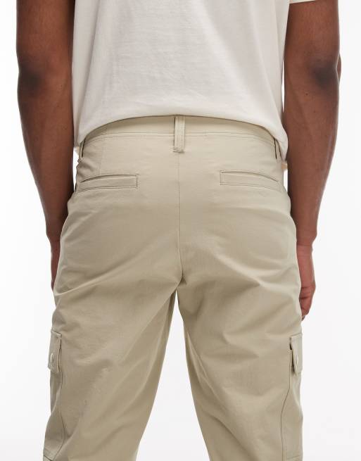 ASOS DESIGN – MotionMAX™ – Beige, avsmalnande cargobyxor med fyrvägsstretch, del av set, 6 av 7