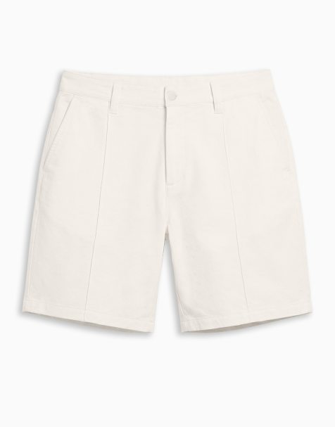 ASOS DESIGN - MotionMAX™ - Korte cremehvide shorts med firevejs-stretch og pintucks - Del af sæt - view 1