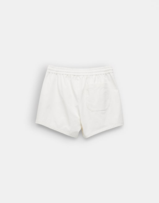 ASOS DESIGN – motionMAX – Kürzere, elegante Stretch-Shorts in Weiß, 7 von 7