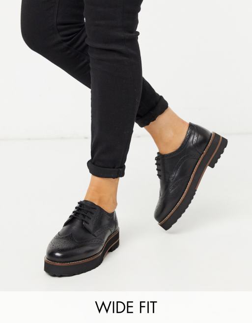 ASOS DESIGN Mottle Flache Schuhe aus Leder im Budapester Stil in Schwarz weite Passform ASOS