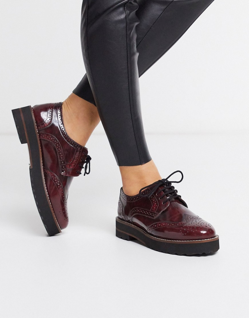 ASOS DESIGN Mottle leather flat brogues in burgundy-Red