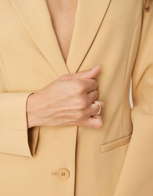 ASOS DESIGN moulded hip blazer in caramel, 4 of 4