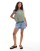Thumbnail 3 van 4
