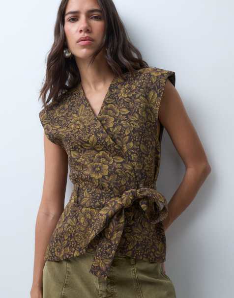 ASOS DESIGN mouwloze blazer met ceintuur in bloemenjacquard - view 1
