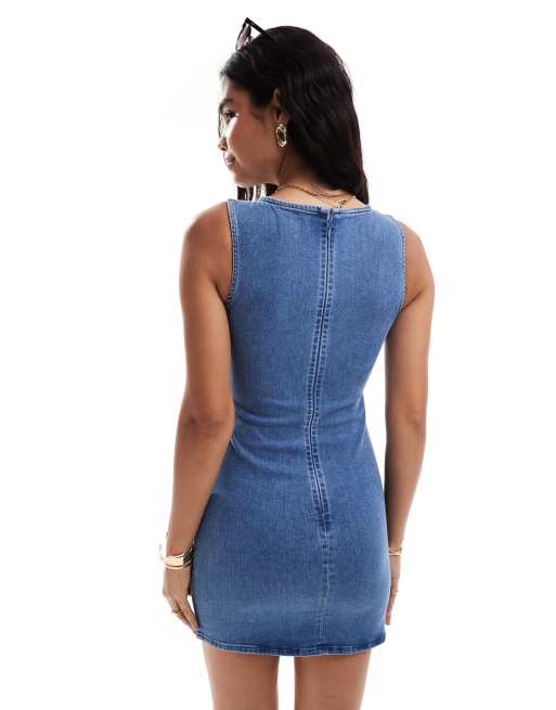 ASOS DESIGN - Mouwloze denim mini-jurk met naaddetail in middenblauw, 3 van 4