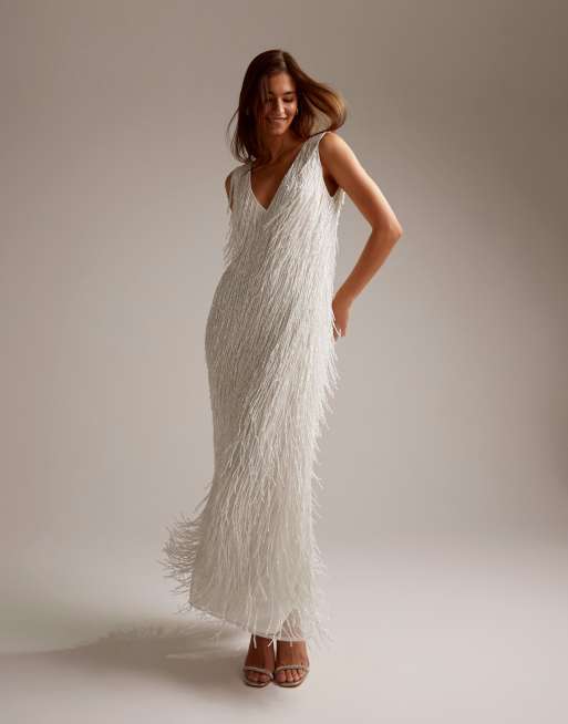 ASOS DESIGN - Mouwloze diepuitgesneden maxi-trouwjurk met franjes van kraaltjes in ivoorwit