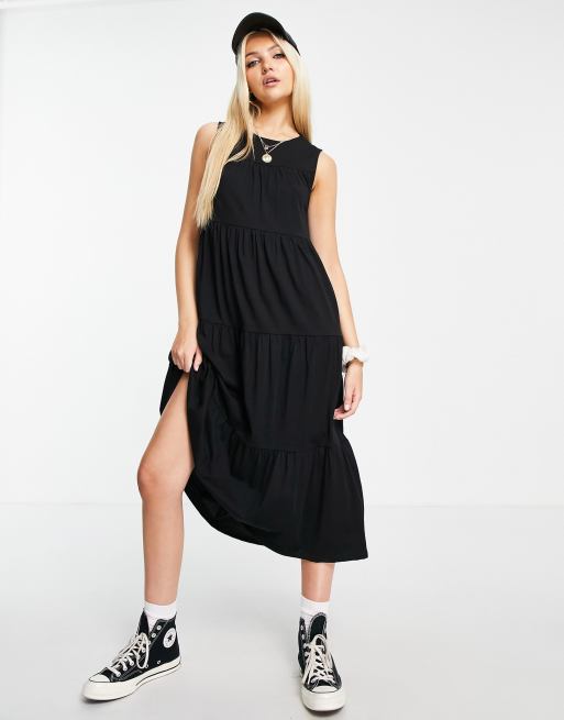 ASOS DESIGN - Mouwloze, gelaagde midi smockjurk in zwart
