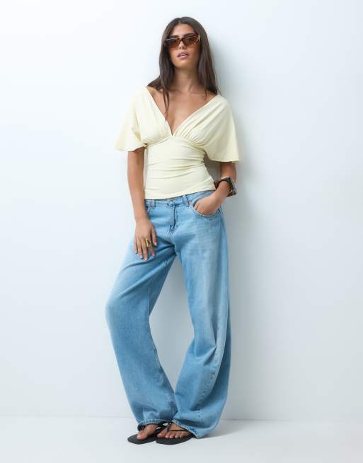 ASOS DESIGN - Mouwloze getailleerde top van polyamide met gestrikte achterkant in lichtgeel, 4 van 4