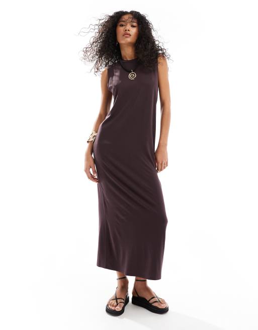 ASOS DESIGN - Mouwloze maxi-jurk in chocoladebruin