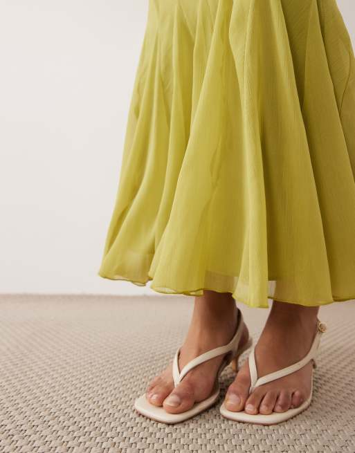ASOS DESIGN - Mouwloze maxi jurk van chiffon met godetzoom in groen, 3 van 4