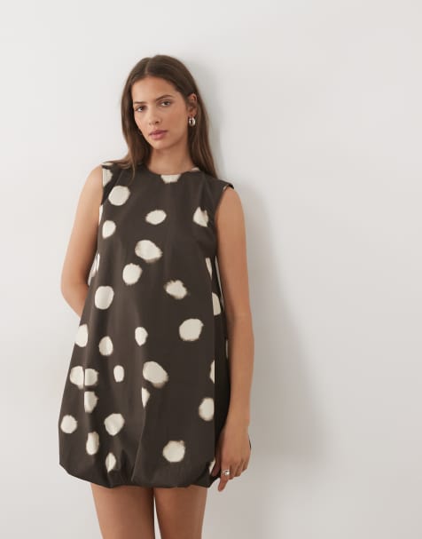 ASOS DESIGN mouwloze mini-jurk met bubbelzoom en stippenprint - view 1