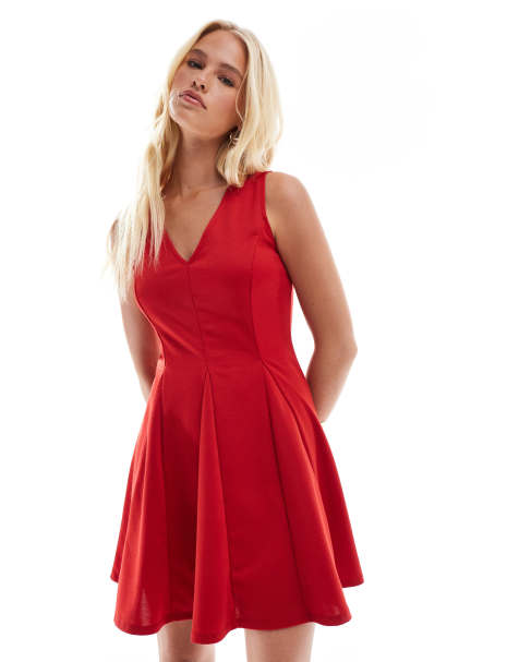 ASOS DESIGN - Mouwloze ponté mini-jurk met V-hals in rood - view 1