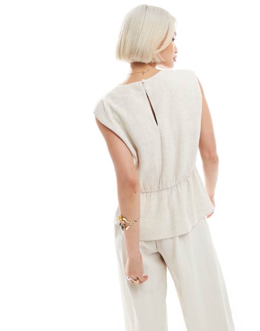 ASOS DESIGN - Mouwloze top met linnenlook, gedrapeerde halslijn en gedraaid detail in de taille, 3 van 4