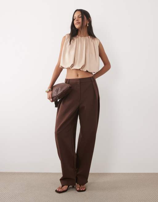 ASOS DESIGN - Mouwloze top van satijn met pofzoom in champagnekleur, 2 van 4